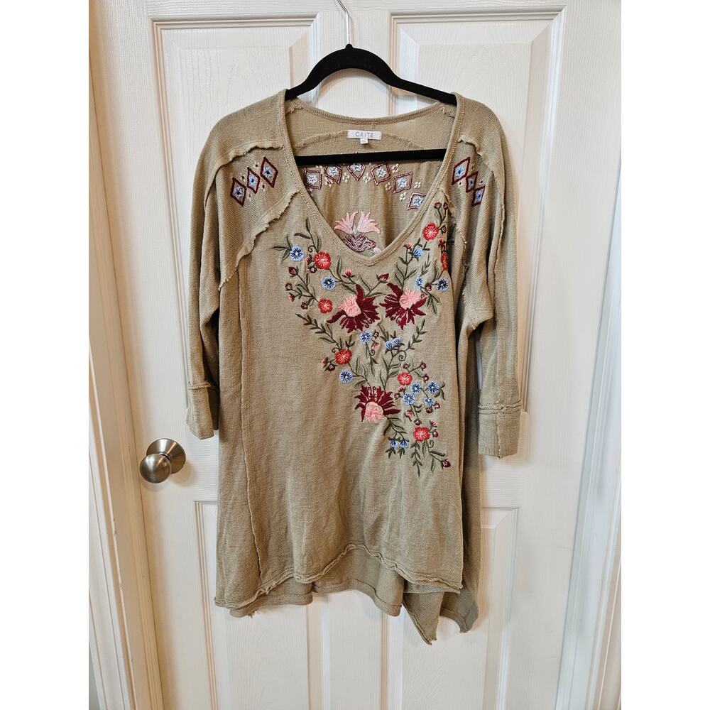 Cato Embroidered V-Neck Women’s Tunic Sweater - Olive Green